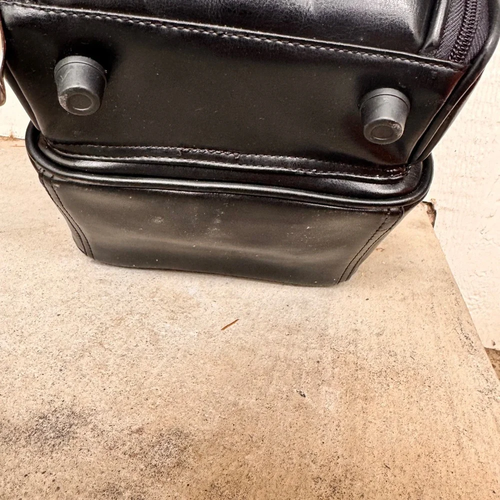 Legacy‎ Picnic Tools Black Faux Leather Insulated Carry Bag w/ Cheese Board Y2K